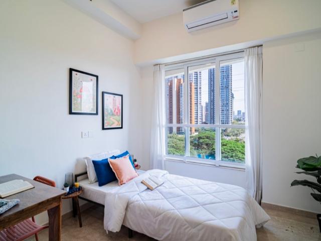 Rental | 2 BHK 867 Sq.Ft. Apartment in Sarita Apartment Bandra West