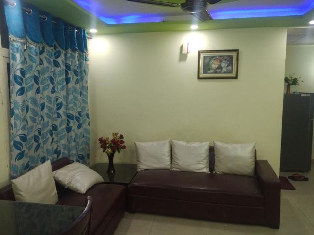Rental | 2 BHK 895 Sq.Ft. Apartment in Uninav Heights Phase I
