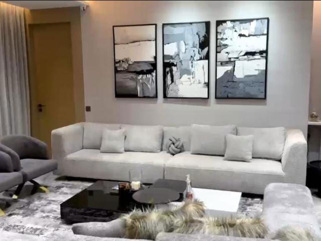 Rental | 2 BHK + 899 Sq.Ft. Apartment in Lower Parel