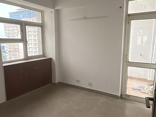 Rental | 2 BHK 890 Sq.Ft. Apartment in Supertech Ecociti