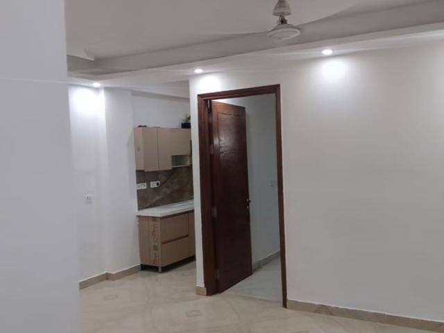 Rental | 2 BHK 900 Sq.Ft. Apartment in Vasant Kunj