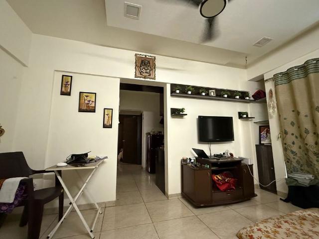 Rental | 2 BHK 900 Sq.Ft. Apartment in Veerabhadra Nagar