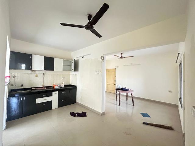 Rental | 2 BHK 900 Sq.Ft. Apartment in Wakad