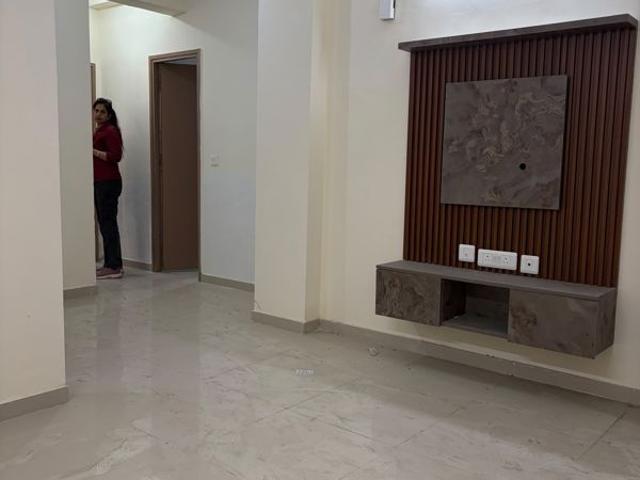 Rental | 2 BHK 900 Sq.Ft. Apartment in Zara Rossa