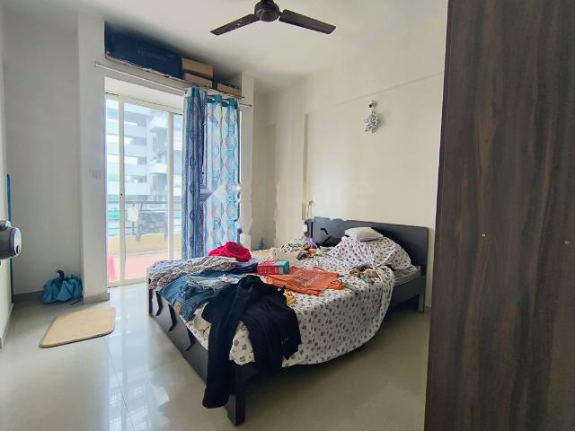 Rental | 2 BHK 900 Sq.Ft. Apartment in Zen Elite