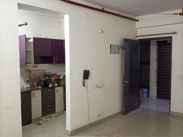 Rental | 2 BHK 900 Sq.Ft. Apartment in Charms Castle