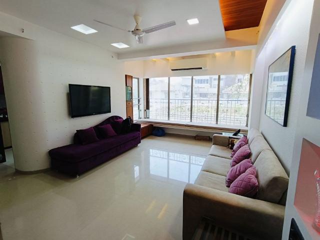 Rental | 2 BHK 900 Sq.Ft. Apartment in Gamdevi