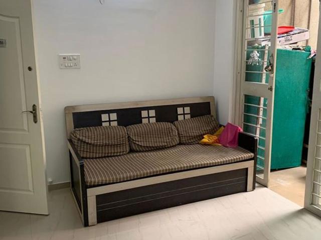 Rental | 2 BHK 900 Sq.Ft. Apartment in Goel Ganga Gyanganga