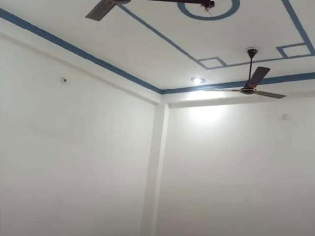 Rental | 2 BHK 900 Sq.Ft. Apartment in Husainganj