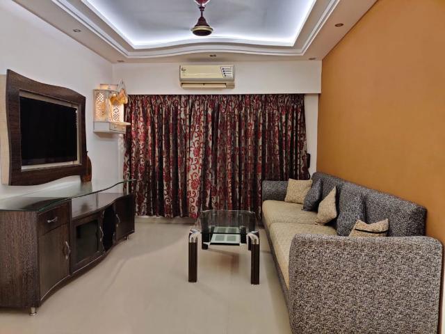 Rental | 2 BHK 900 Sq.Ft. Apartment in K Raheja Vihar