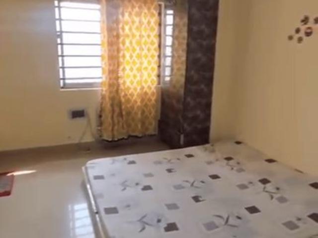 Rental | 2 BHK 900 Sq.Ft. Apartment in Mahagun Mahagunpuram II