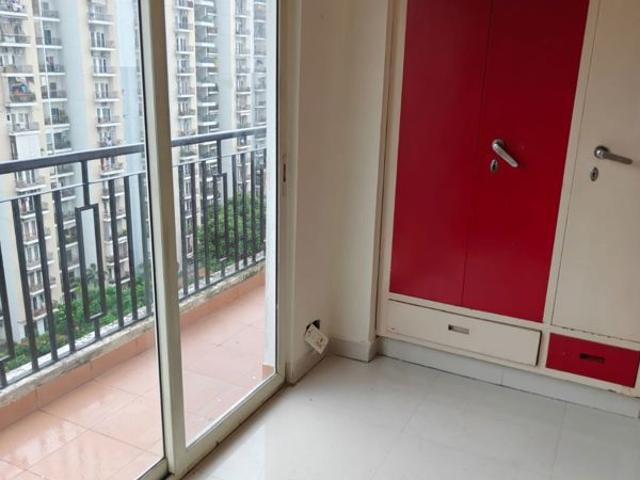 Rental | 2 BHK + 900 Sq.Ft. Apartment in Maxblis White House