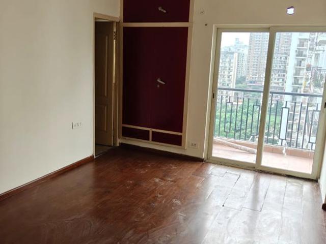 Rental | 2 BHK + 900 Sq.Ft. Apartment in Maxblis White House