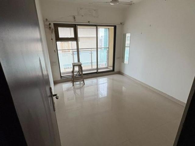 Rental | 2 BHK 900 Sq.Ft. Apartment in Oshiwara