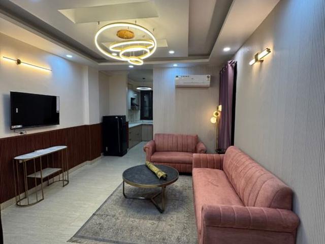 Rental | 2 BHK 900 Sq.Ft. Apartment in Palm Residency Chhatarpur