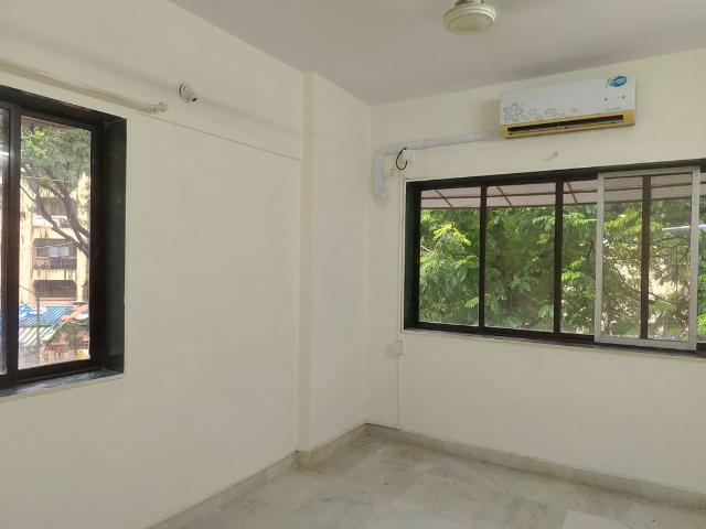 Rental | 2 BHK 900 Sq.Ft. Apartment in Planet Powai CHS
