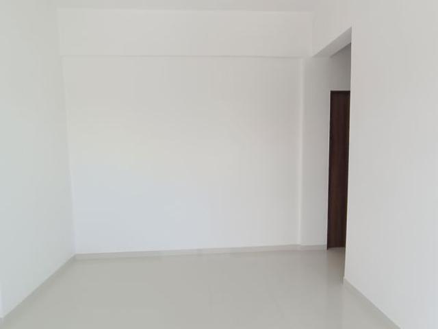 Rental | 2 BHK 900 Sq.Ft. Apartment in Runwal The Central Park