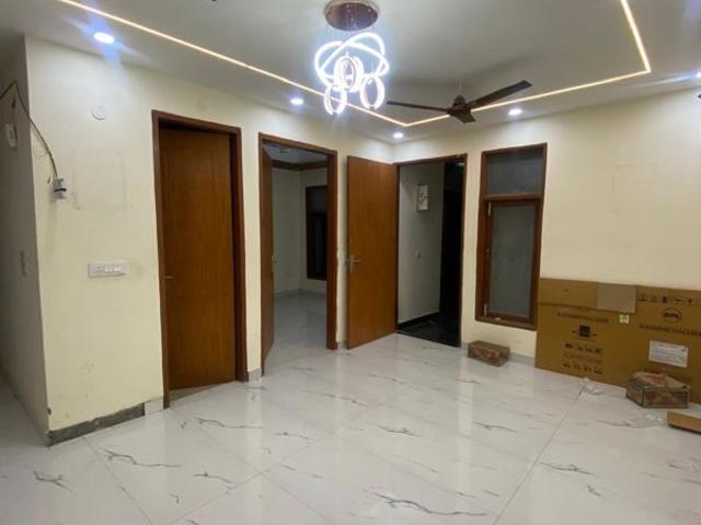 Rental | 2 BHK 900 Sq.Ft. Apartment in Saket