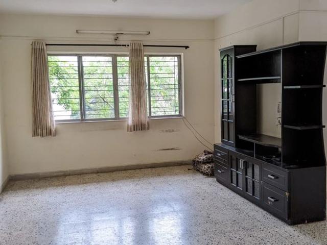 Rental | 2 BHK 900 Sq.Ft. Apartment in Shahu Colony