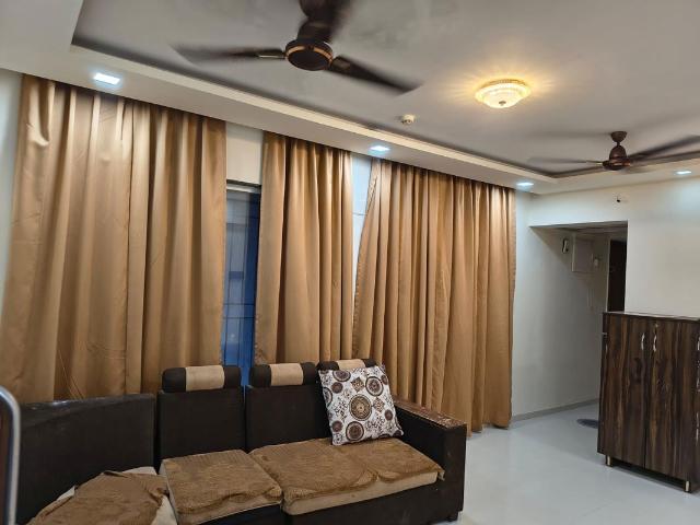 Rental | 2 BHK 900 Sq.Ft. Apartment in Shrushti Elements