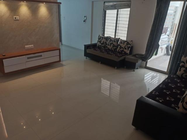 Rental | 2 BHK 900 Sq.Ft. Apartment in Shubham Apartment