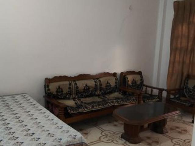 Rental | 2 BHK 900 Sq.Ft. Independent House in RWA Apartments Sector 52