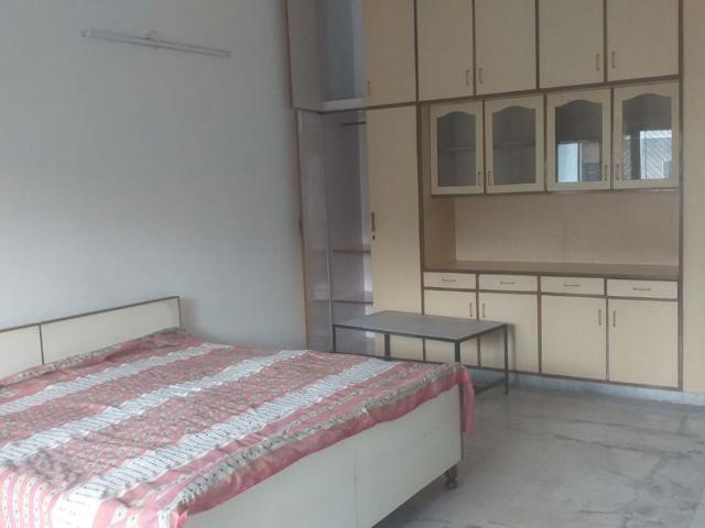 Rental | 2 BHK + 900 Sq.Ft. Independent House in Sector 1