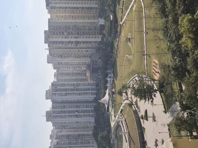 Rental | 2 BHK 915 Sq.Ft. Apartment in Nimbus The Hyde park