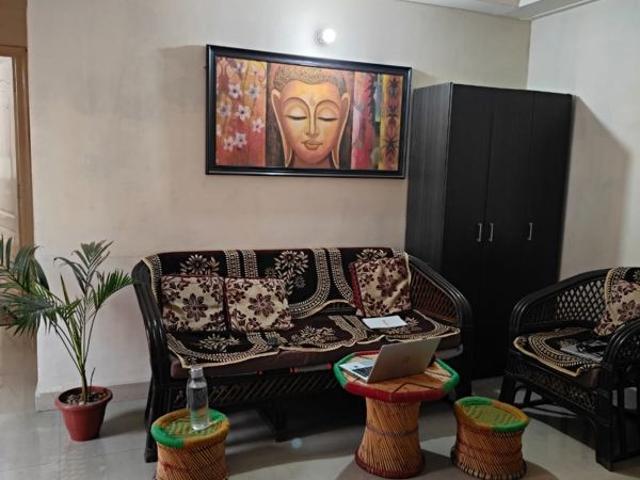 Rental | 2 BHK 925 Sq.Ft. Apartment in Paras Tierea