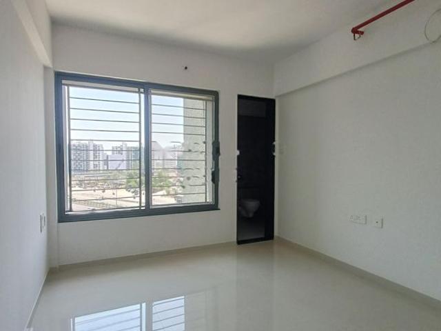 Rental | 2 BHK 923 Sq.Ft. Apartment in Manav La Centra