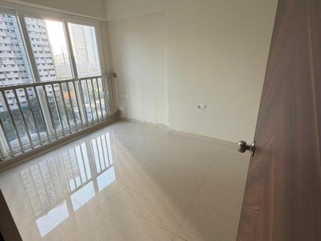 Rental | 2 BHK 930 Sq.Ft. Apartment in Transcon Triumph Tower