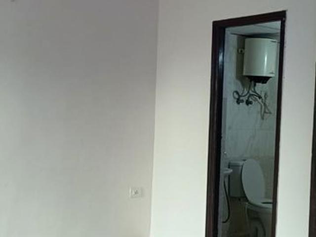 Rental | 2 BHK + 930 Sq.Ft. Apartment in Aims Golf Avenue II