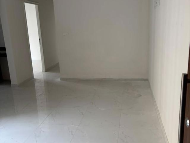 Rental | 2 BHK 950 Sq.Ft. Apartment in Tharwani Riverdale