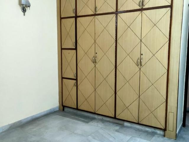 Rental | 2 BHK 950 Sq.Ft. Apartment in Windsor and Nova Society