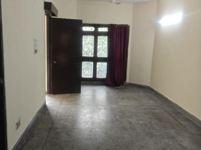 Rental | 2 BHK + 950 Sq.Ft. Apartment in IP Extension