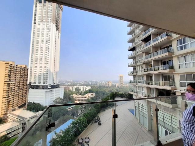 Rental | 2 BHK 950 Sq.Ft. Apartment in LnT Realty Crescent Bay
