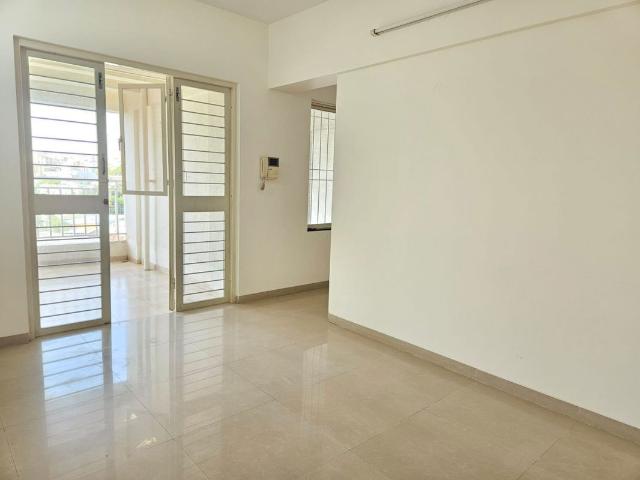 Rental | 2 BHK 950 Sq.Ft. Apartment in Majestic Towers