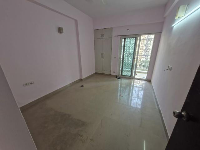 Rental | 2 BHK 950 Sq.Ft. Apartment in Nimbus The Hyde park