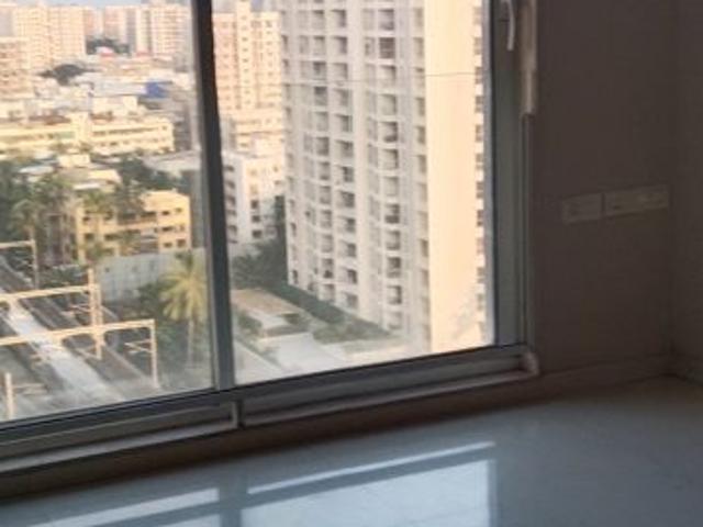 Rental | 2 BHK 950 Sq.Ft. Apartment in Pratham 5TH Element