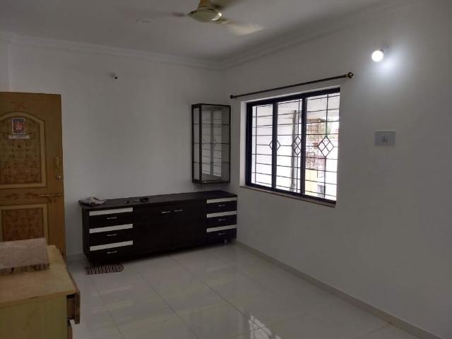 Rental | 2 BHK 950 Sq.Ft. Apartment in Rahul Atul Nagar CHS