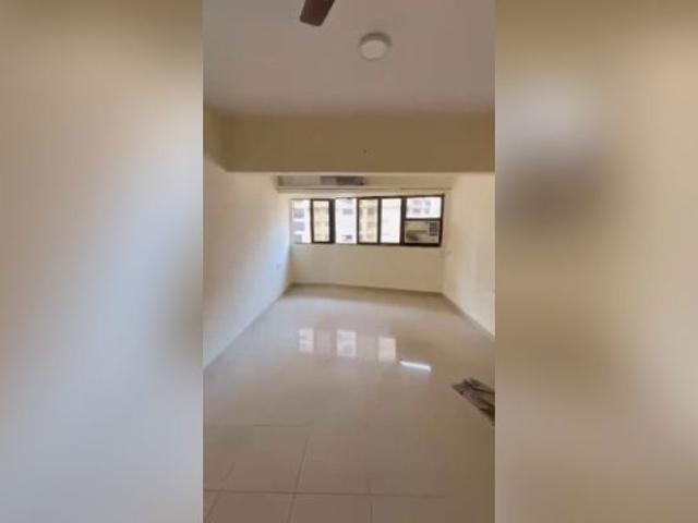 Rental | 2 BHK 950 Sq.Ft. Apartment in Royal Classic Co Op Society