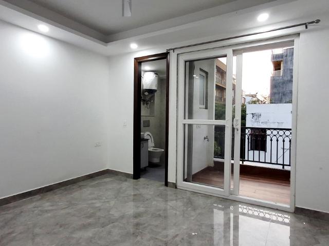 Rental | 2 BHK + 950 Sq.Ft. Apartment in Saket