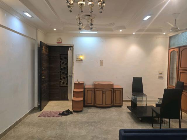 Rental | 2 BHK 950 Sq.Ft. Apartment in Shree Krishna Complex
