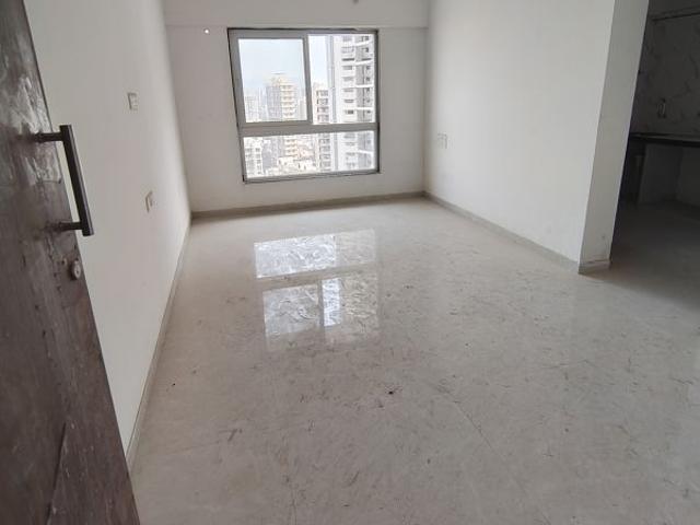 Rental | 2 BHK 950 Sq.Ft. Apartment in Shreeji Plaza