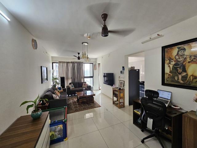 Rental | 2 BHK 964 Sq.Ft. Apartment in Paranjape Broadway