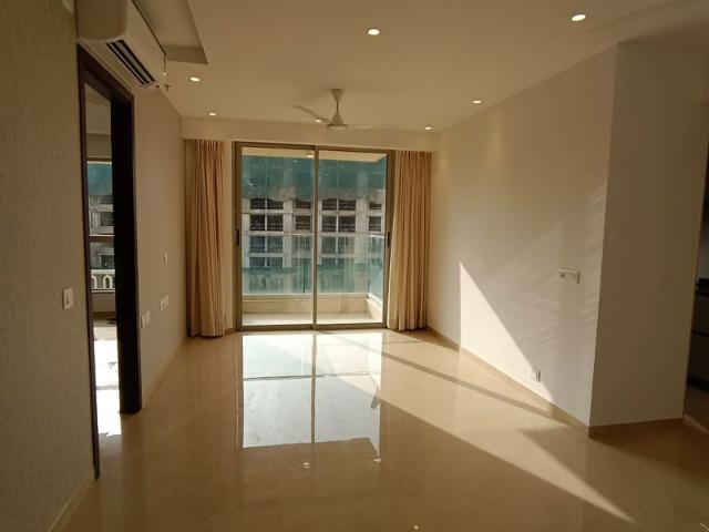 Rental | 2 BHK 960 Sq.Ft. Apartment in Hiranandani Highland