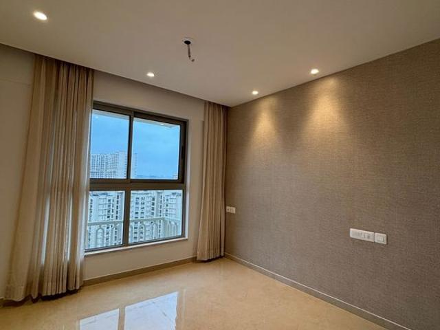 Rental | 2 BHK 960 Sq.Ft. Apartment in Hiranandani Highland