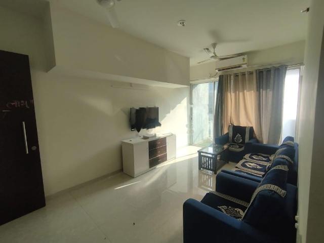 Rental | 2 BHK 960 Sq.Ft. Apartment in L And T Seawoods Residences
