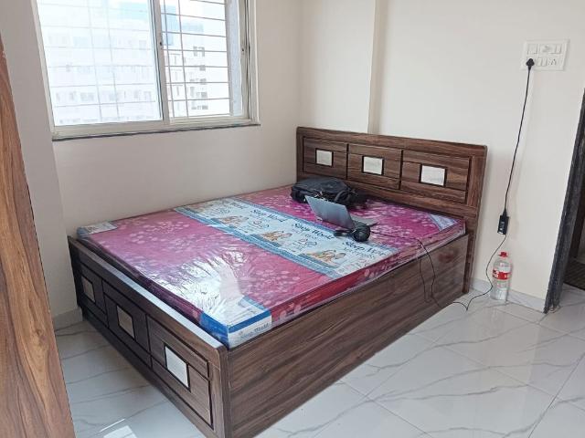 Rental | 2 BHK 960 Sq.Ft. Apartment in Royal Velstand Phase 2