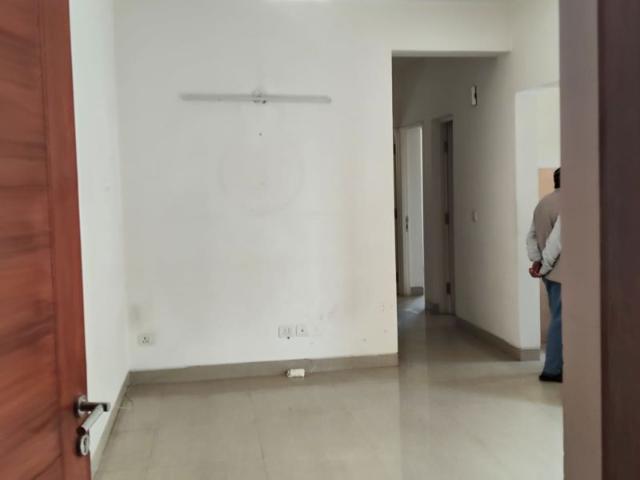 Rental | 2 BHK 975 Sq.Ft. Apartment in Emaar Emerald Estate